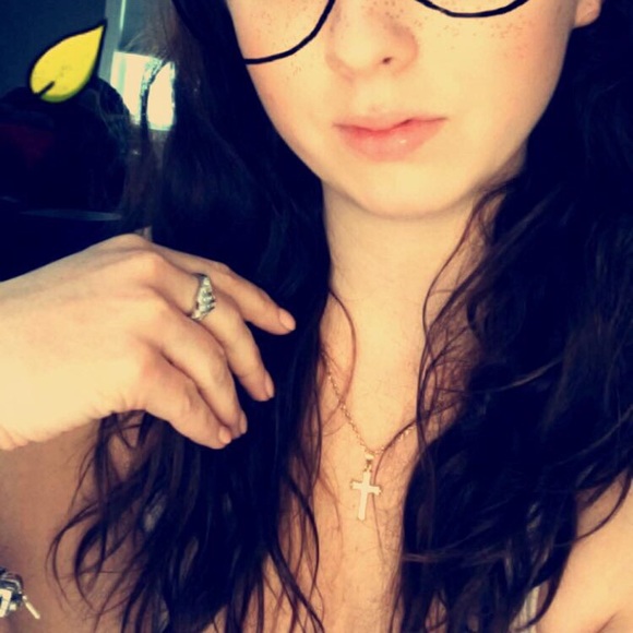 Meet your Posher, Taylor - Picture 1 of 1